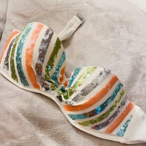 Bandeau bathing suit top